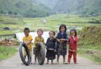 enfants ethniques mu cang chai