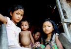 Enfants ethniques Ratanakiri Cambodge