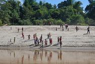 enfants plage pakbeng