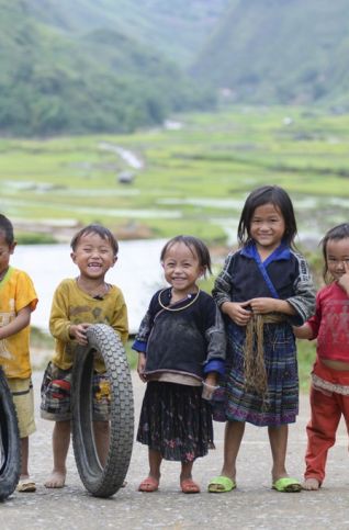 enfants ethniques mu cang chai