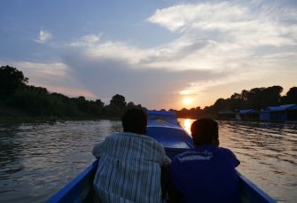 balade bateau coucher soleil Kompong Chhnang