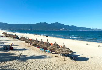 parapluies en bambous plage nha trang