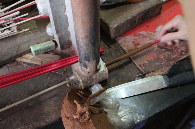 machine enduire poudre encens