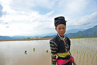 femme lolo noir cao bang vietnam