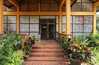 jungle house laos