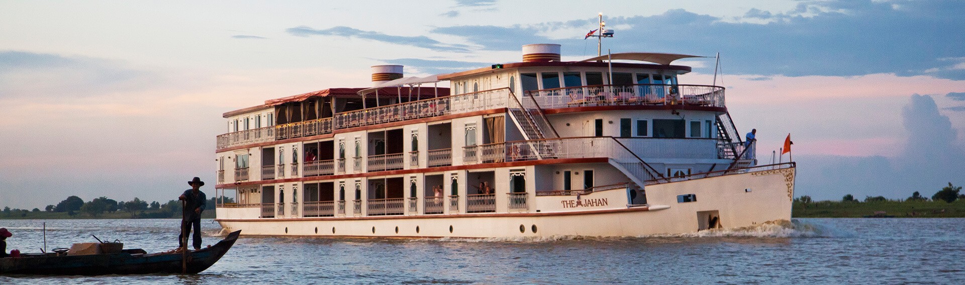 Jahan cruises Mekong