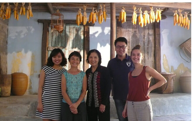 Rencontre avec Mme Trung au bureau d'Amica Travel