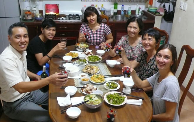 Repas familial chez ma cousinne Amica Travel