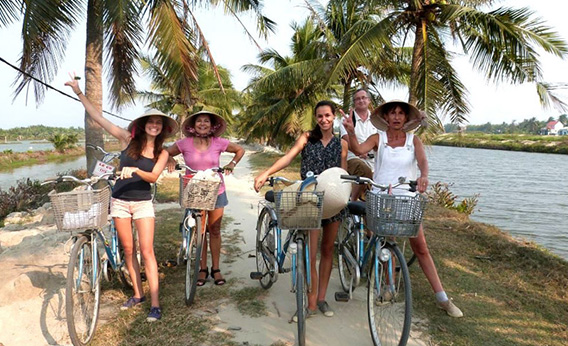 Balade à vélo au pays des cocotiers