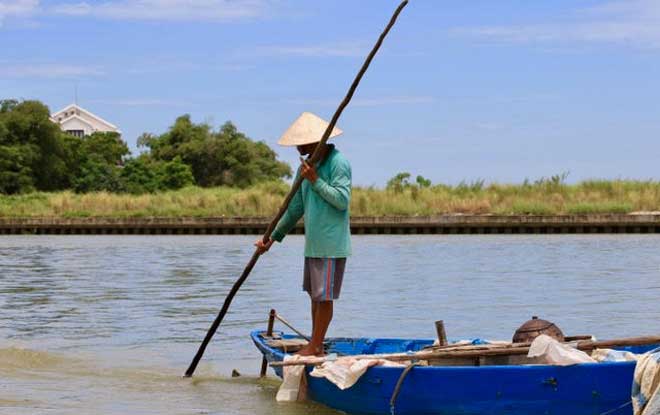 Sur la rivière Thu Bon à Hoi An