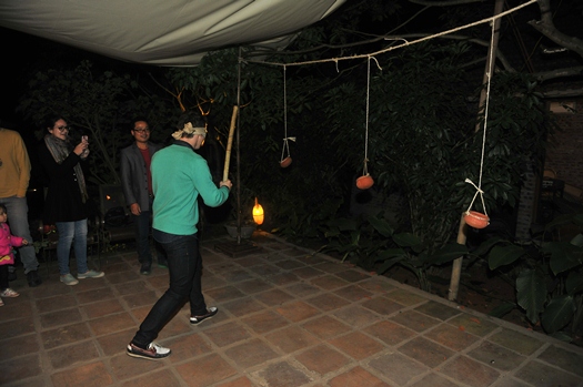  jeu « casser la marmite » au Vietnam 