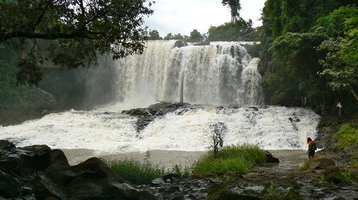 chute-d-eau-bousra