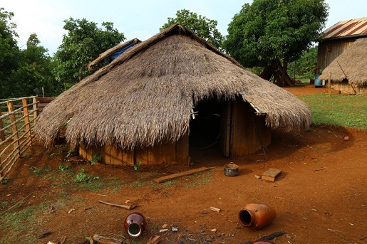 maison-traditionnelle-bunong