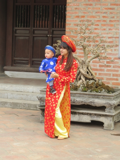 Voyage au Vietnam: le "Ao dai" costume traditionnel du Vietnam