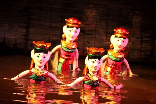 Spectacle de marionnettes sur l'eau 