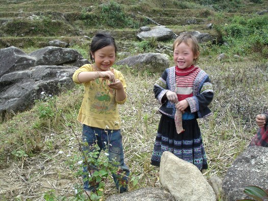 Les enfants sur la route 