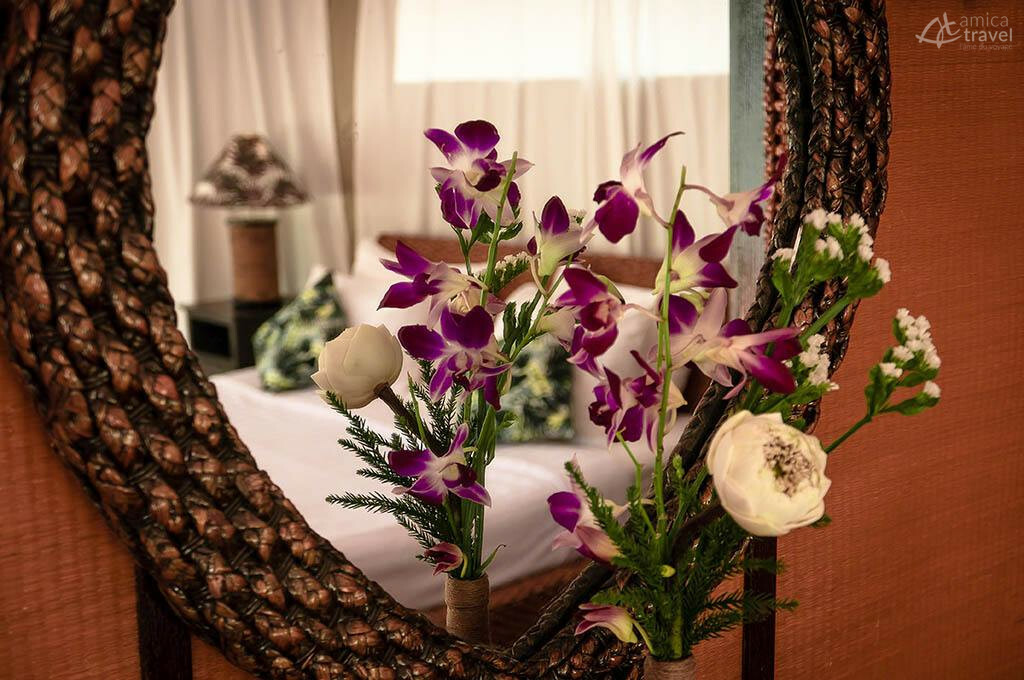 Une décoration intérieure rafraîchissante fleur chambre Canvas & Orchids Retreat