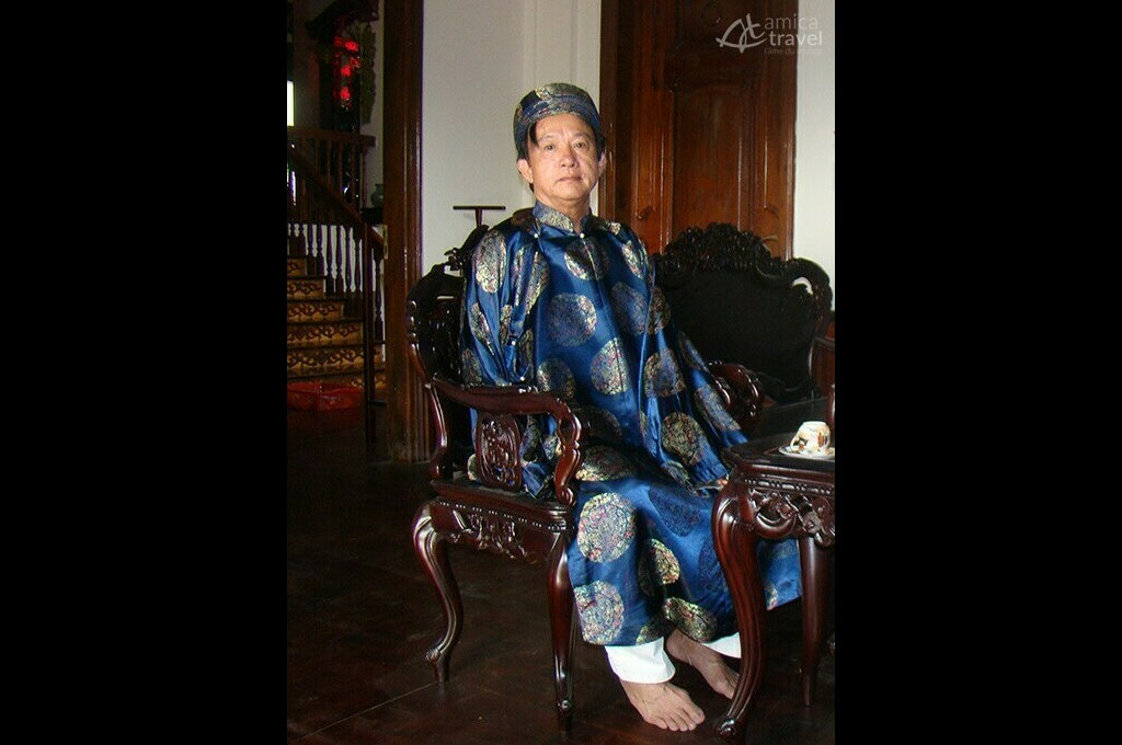 m Nguyen guide expert Hue