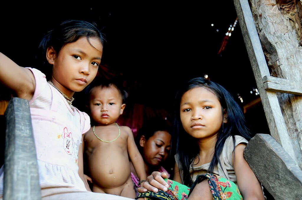 Enfants ethniques Ratanakiri Enfants ethniques Ratanakiri Cambodge