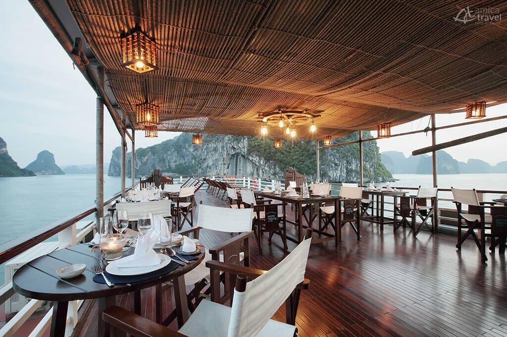 Restaurant joncque Secret Halong