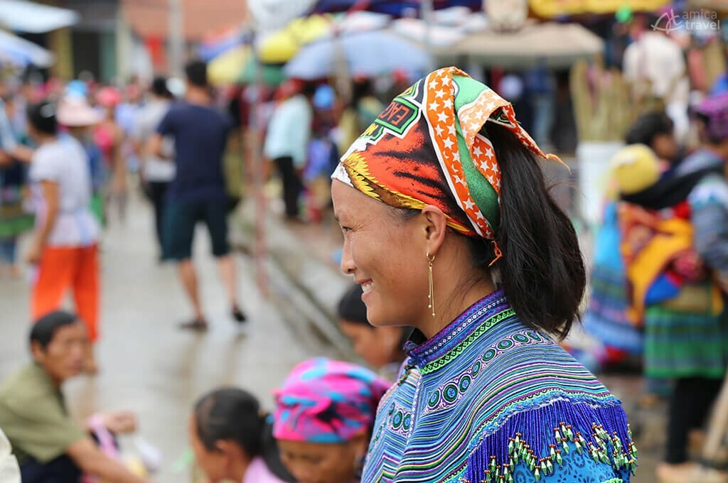 sourire femme Hmong Bac Ha