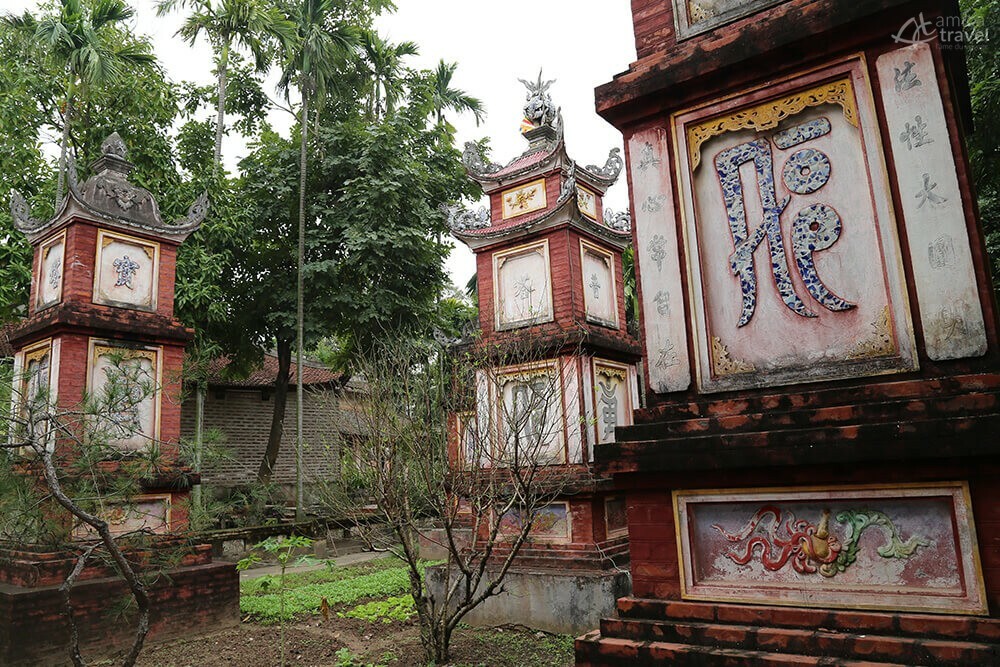 pagode Dong Ngac Hanoi Vietnam