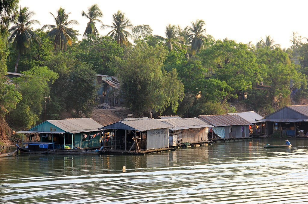 Village flottant delta du Mékong VIetnam