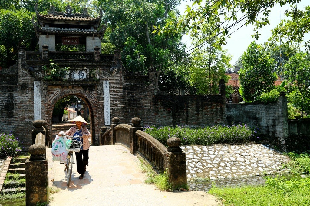 porte entree village uoc le hanoi