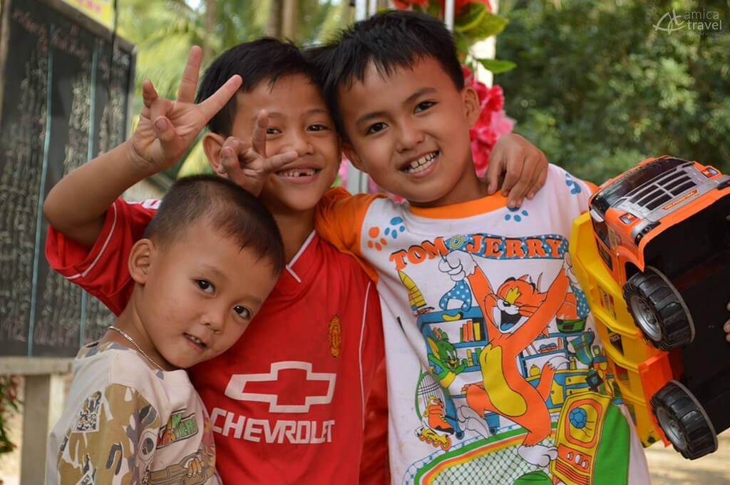 enfants Ben Tre Sud Vietnam