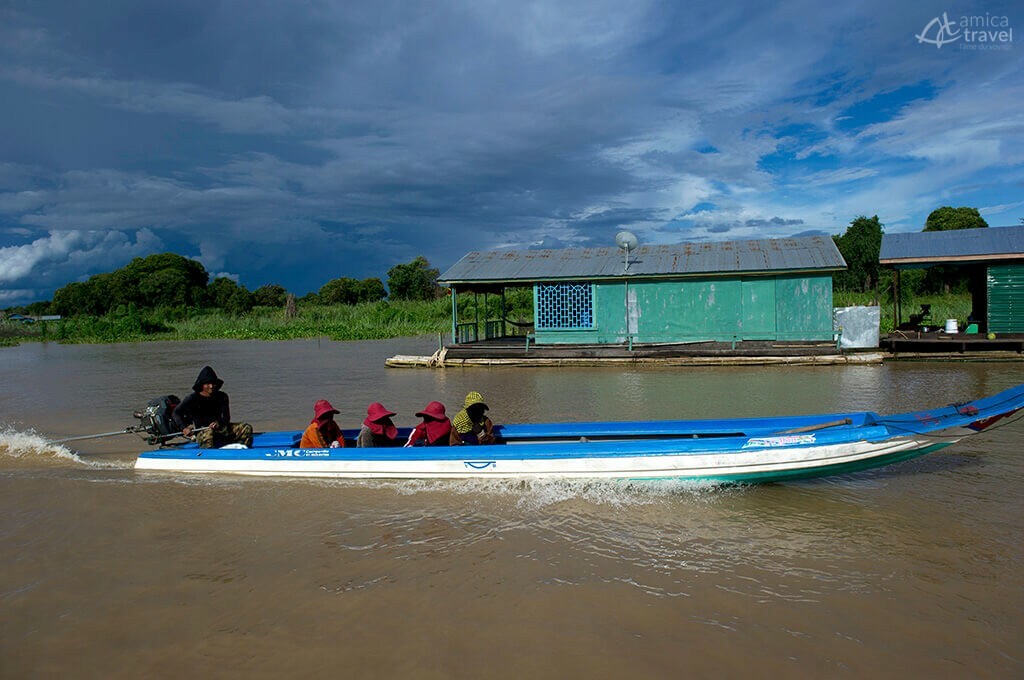 Promenade en bateau sur le Tonlé Sap, Cambodge -