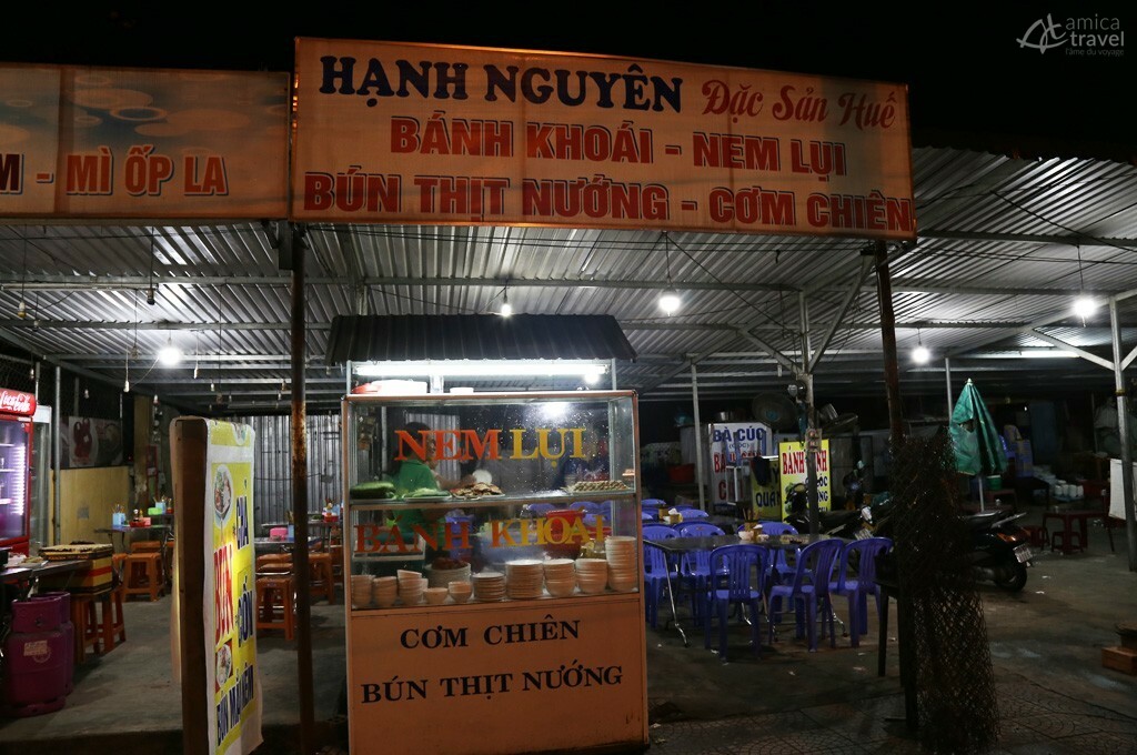 Restaurant de rue à Hue -