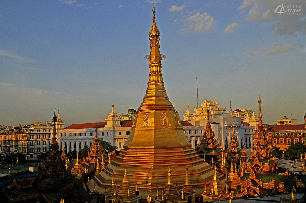 Une pagode pas loin du bureau birman pagode yangon pres bureau birmanie