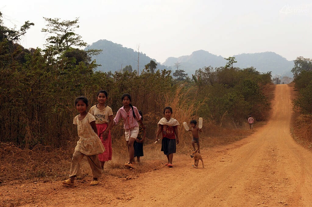 enfants temple Preah Vihear Cambodge