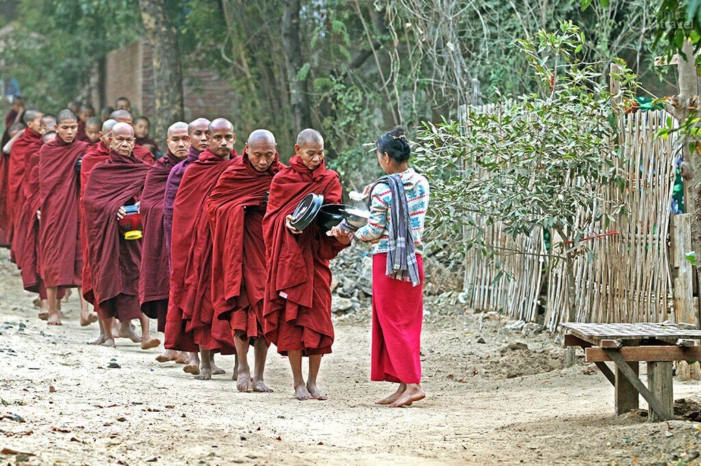 monasteres bagan birmanie