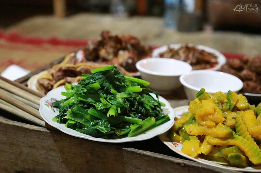 Repas authentique Suoi Mu lodge Vietnam