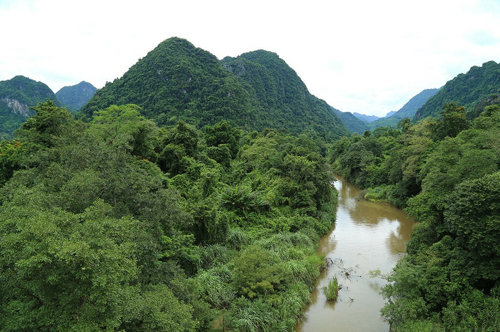 Une rivière sauvage riviere sauvage
