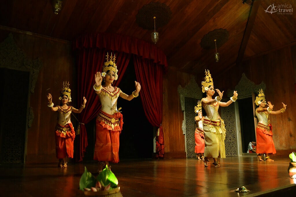 Apsara - danse traditionnelle khmère Apsara danse traditionnelle khmère