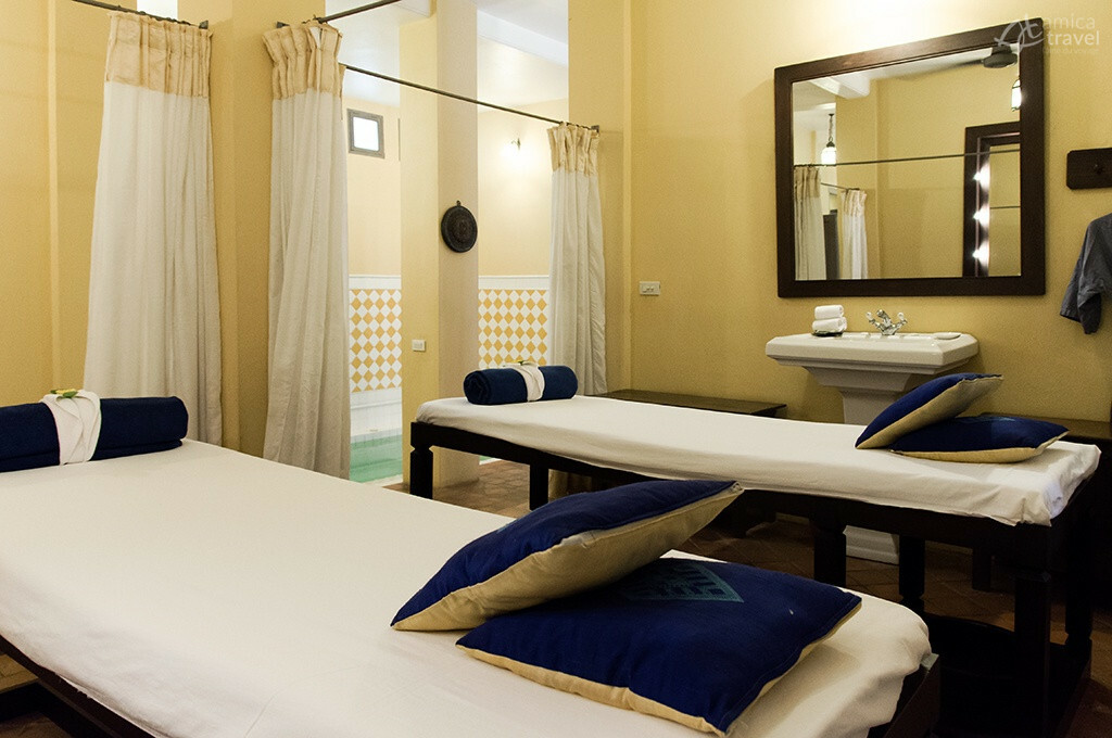 Séance de massage chambre massage satri house