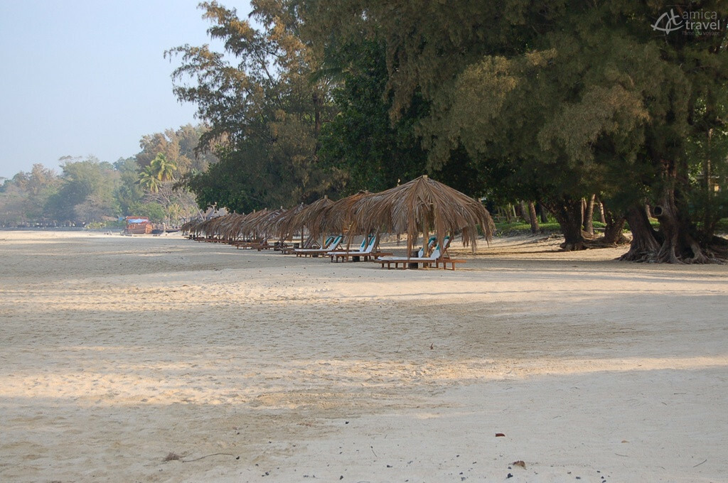 plage sable ngapali