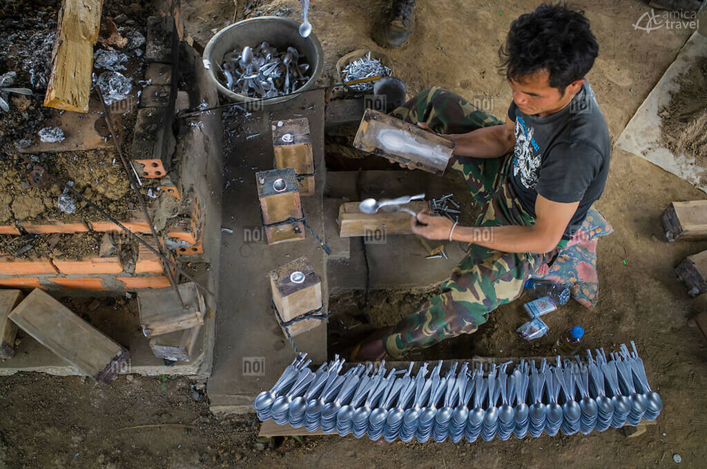 Le village artisanal de Ban Naphia village ban naphia