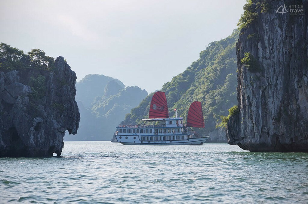 croisiere baie d'Along vietnam