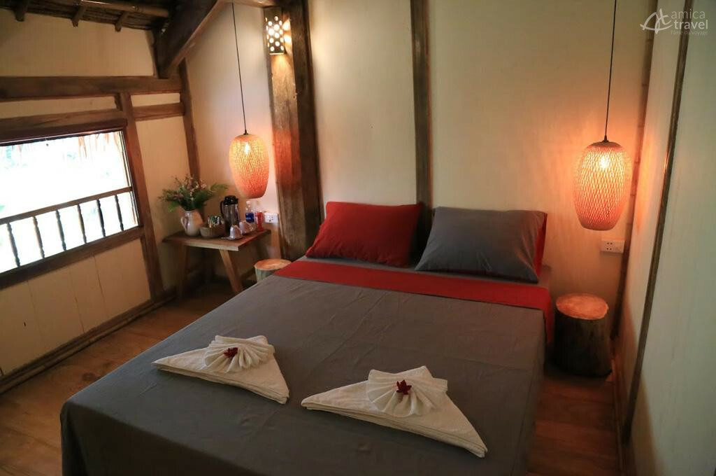 Une chambre double dans un bungalow privé chambre privée pu luong home