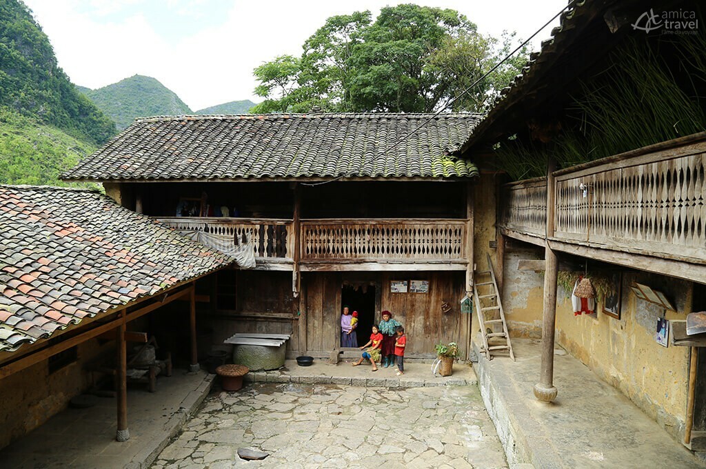 Palais du roi Hmong Ha Giang Nord Vietnam