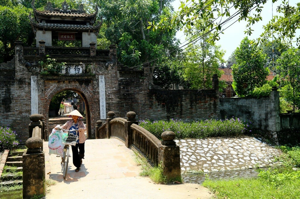 porte entree village uoc le hanoi