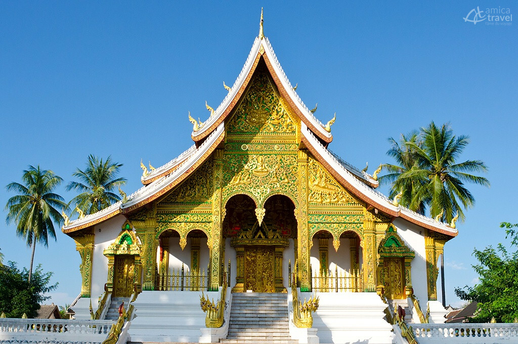 haw pha bang temple royal