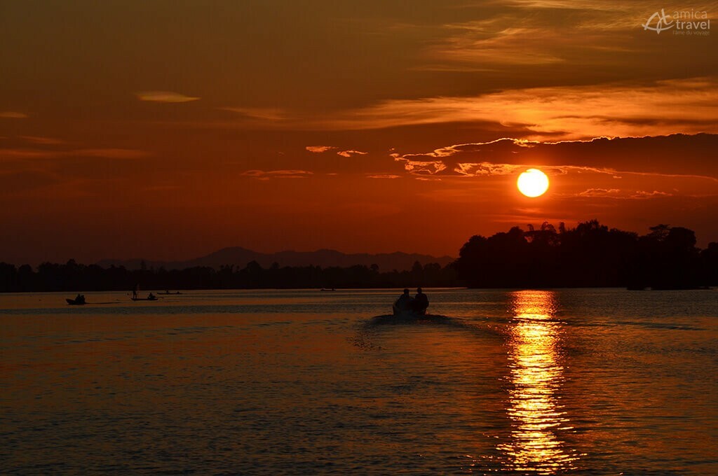 coucher soleil Mekong Laos