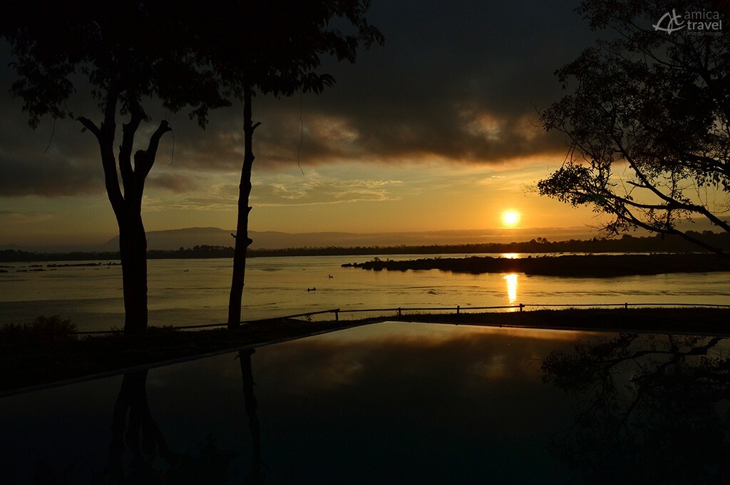 Coucher du soleil sur le Mekong