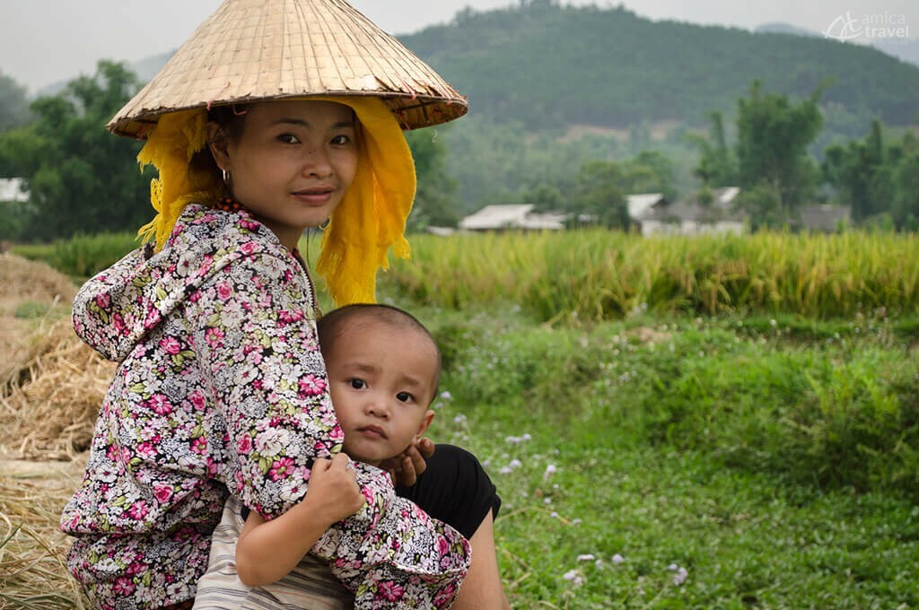 villageois Nghia Lo Nord Vietnam
