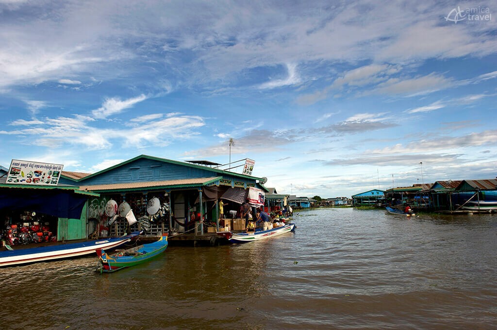 Phat Sanday village flottant Tonlé Sap