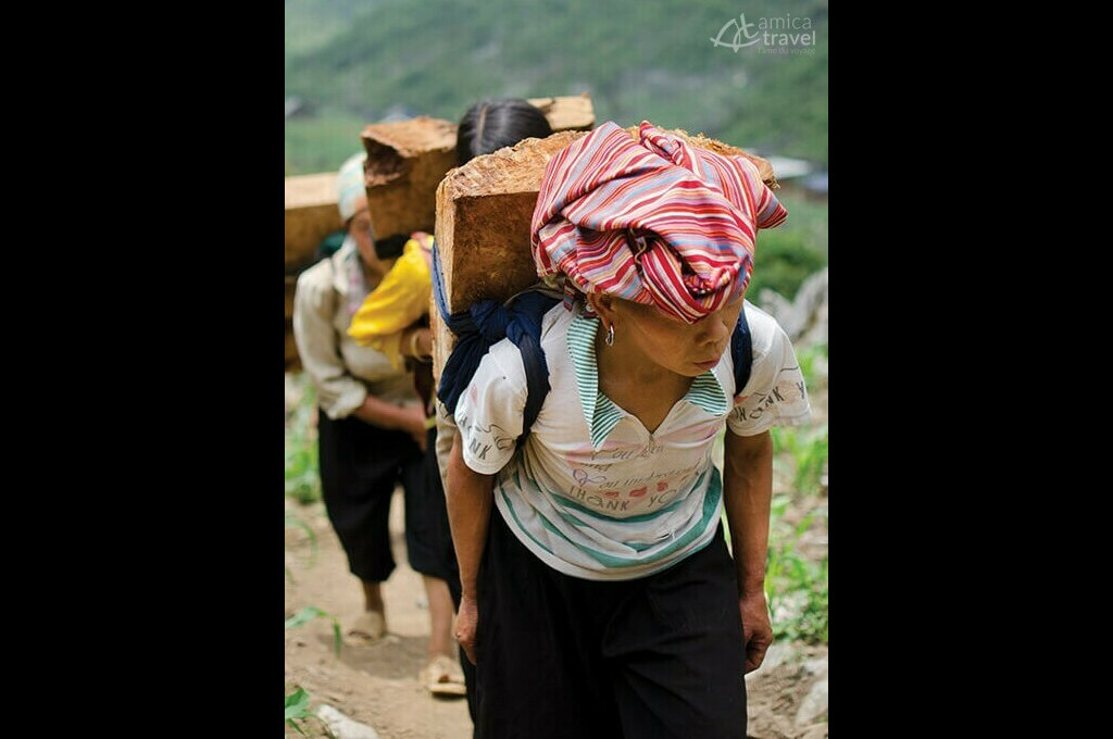 femme ethnique Thong Nong Cao Bang Vietnam
